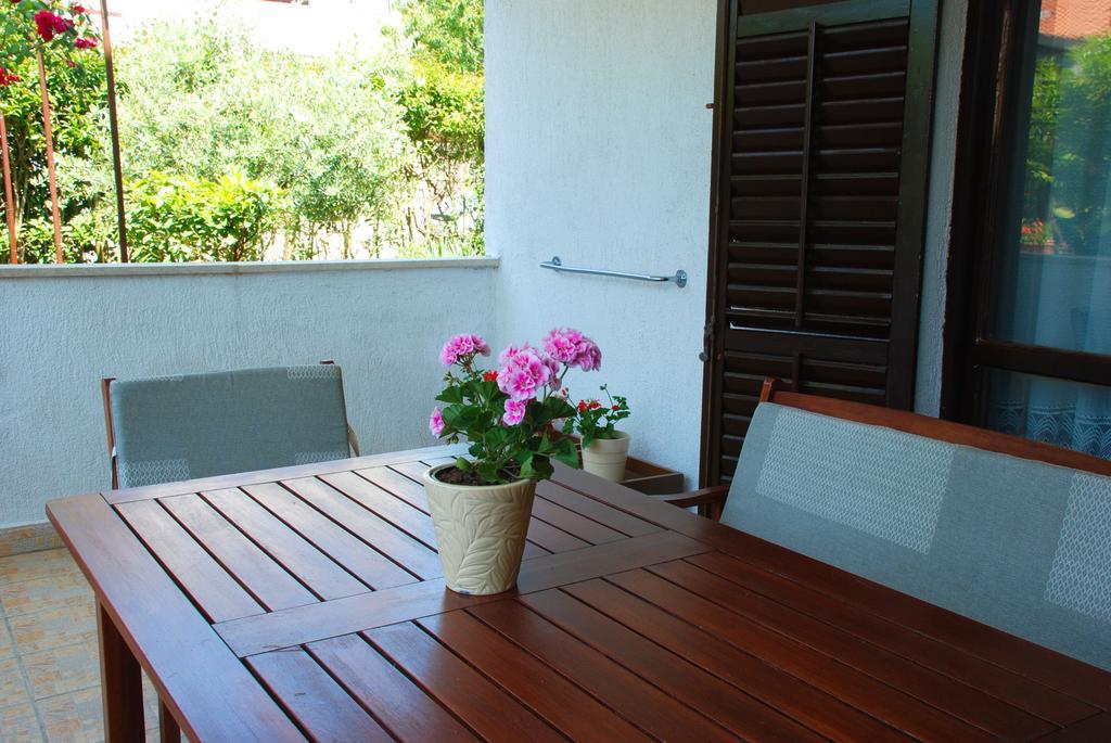 Nada Apartments Poreč Extérieur photo